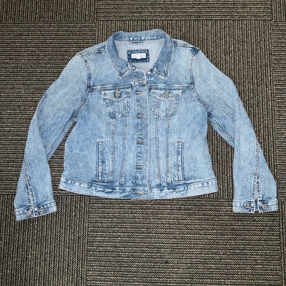 Loft Petite Denim Jacket - LIKE NEW - Picture 1 of 6